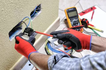 prevenção de avarias Eletricistas em Agrela
